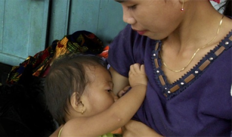 Air Susu Ibu Mengandung 700 Bakteri