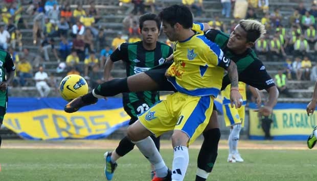 Tundukkan Persipura, Persegres ke Babak Play Off Tundukkan Persipura, Persegres ke Babak Play Off