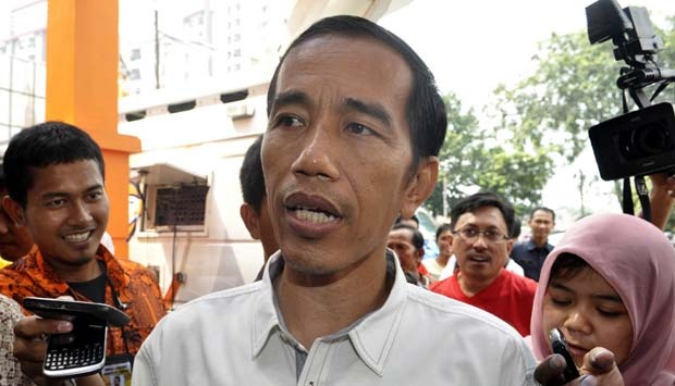 Membaca Taktik Umpan Pendek Ala Jokowi Membaca Taktik Umpan Pendek Ala Jokowi
