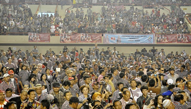Jokowi Kunjungi Basis Pendukung Foke Jokowi Kunjungi Basis Pendukung Foke