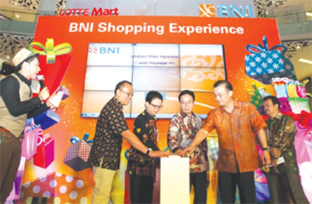 Pengundian Hadiah dari Kartu Kredit BNI-LOTTE Mart Pengundian Hadiah dari Kartu Kredit BNI-LOTTE Mart