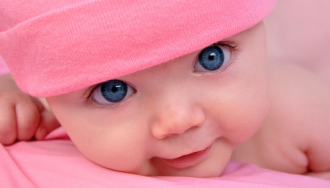 Kelupaan, Bayi Tertinggal 8 Jam dalam Mobil