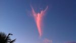 Awan Berbentuk Malaikat Nampak Setelah Paus Baru Terpilih Awan Berbentuk Malaikat Nampak Setelah Paus Baru Terpilih
