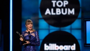Para Peraih Penghargaan dalam Billboard Music Awards
