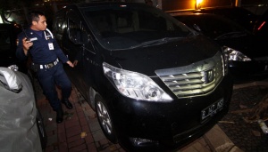 KPK Sita Toyota Alphard Milik Luthfi Hasan Ishaaq