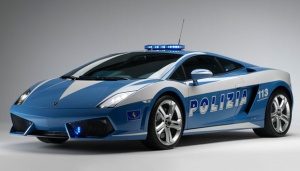 6 Mobil Polisi Tercepat di Dunia