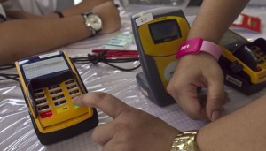 Mandiri Luncurkan Gelang E-Money