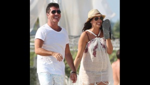 Simon Cowell Ajak Pacar Hamilnya Pelesir ke Prancis