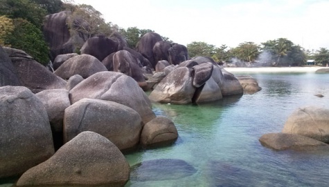 Pantai Tanjung Tinggi, Belitung yang menjadi Lokasi shooting film Laskar Pelangi. Tempo/Anggrita Desyani Pantai Tanjung Tinggi, Belitung yang menjadi Lokasi shooting film Laskar Pelangi. Tempo/Anggrita Desyani