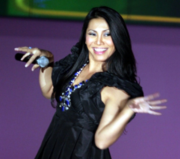 Anggun C. Sasmi, Teringat Mantan Pacar - Seleb Tempo.co