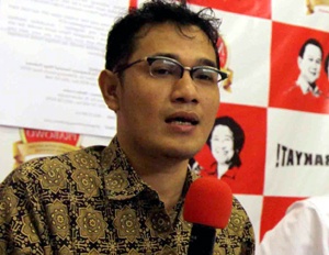 Budiman Sudjatmiko: Ratna Sarumpaet untungkan Prabowo - Sandiaga