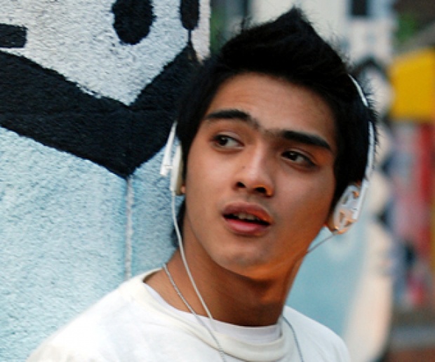 Ricky Harun Berubah Sangar - Seleb Tempo.co