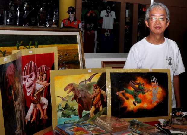 Hans Jaladara, Pengarang komik Panji Tengkorak hadir dalam Festival Komik Indonesia di Pasar Festival, Kuningan, Jakarta, 23/02.(Jhony Hutapea)