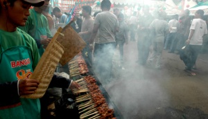 80 Kuliner Nusantara Hadir di Festival Jajanan Bango 2018