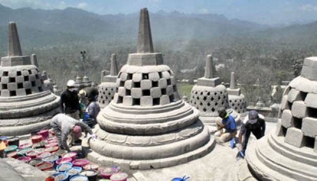 Pengunjung Candi Borobudur Menurun Drastis - Nasional Tempo.co