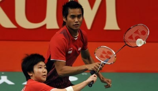 Darya Poverennova filmda yalangâoch. Onlaynda 69-orinda