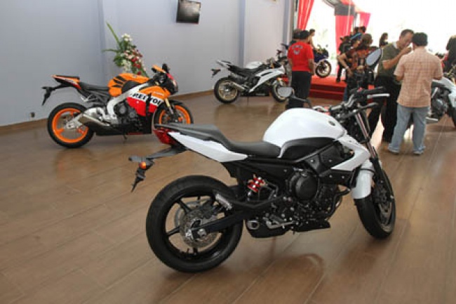 Acara Komunitas Motor Gede Dipindah ke Gasibu | tempo.co