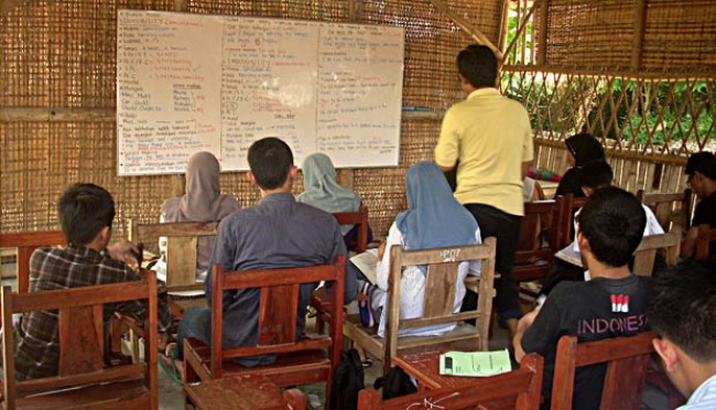 Kemenag Buka Pendaftaran Beasiswa Kursus Bahasa Inggris untuk Guru Madrasah