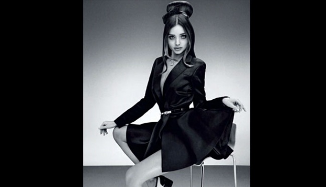 Miranda Kerr Tampil Seksi dalam Sesi Foto Majalah Perancis | tempo.co