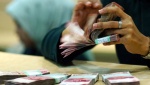 BI Diperkirakan Pertahankan Suku Bunga Acuan, Rupiah Melemah