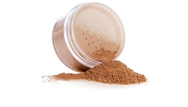 7 Rekomendasi Bedak Tabur untuk Kulit Berminyak, Flawless Look dan Bebas Kilap