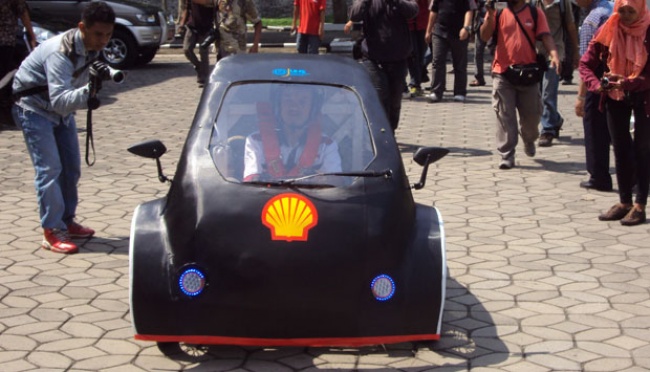 UNS Solo Bawa 2 Mobil ke Shell Eco-Marathon Asia | tempo.co