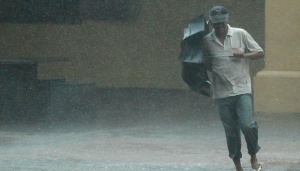 Warga Yogyakarta Diminta Waspadai Cuaca Ekstrim