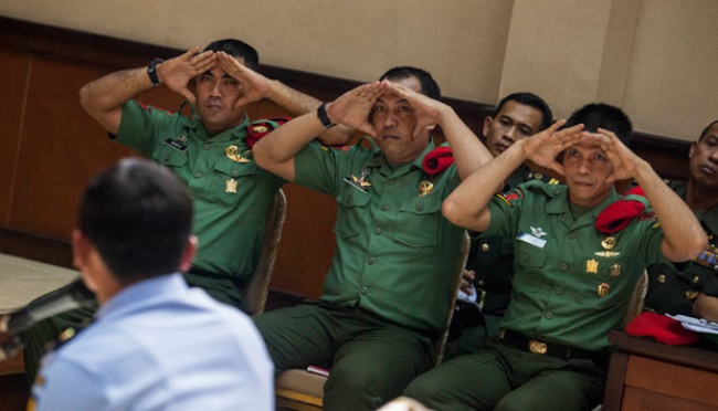 Eski semiz yalangoch fotosurat