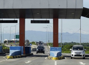 Jokowi Resmikan Jalan Tol Solo - Ngawi Segmen Kartasura-Sragen