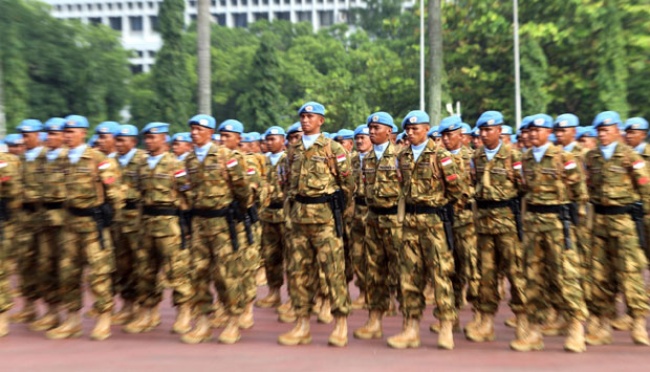 TNI Askeri Eğitim Verdi, Natuna Sakinlerinden Ev Dışında Faaliyet Yapmamaları İstendi