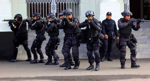 Polri Libatkan Kopassus Buru Jaringan Teroris