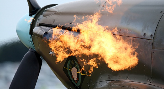 Pertama Kalinya, Pesawat Tempur B-1 AS Terbang dari Inggris ke Iran