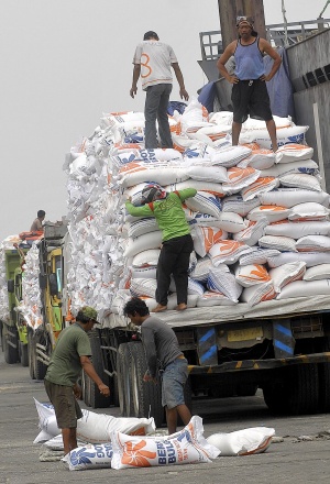 DPR Minta Penjelasan Menteri Perdagangan Soal Impor Beras