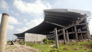 Kejaksaan Usut Robohnya Tribun Stadion Barombong Makassar