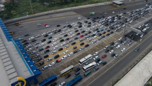 Pemerintah Siap Talangi Operator agar Tarif Tol Turun