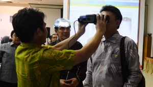 Satu Dus E-KTP Tercecer, Tjahjo Kumolo Curiga Ada Unsur Sabotase