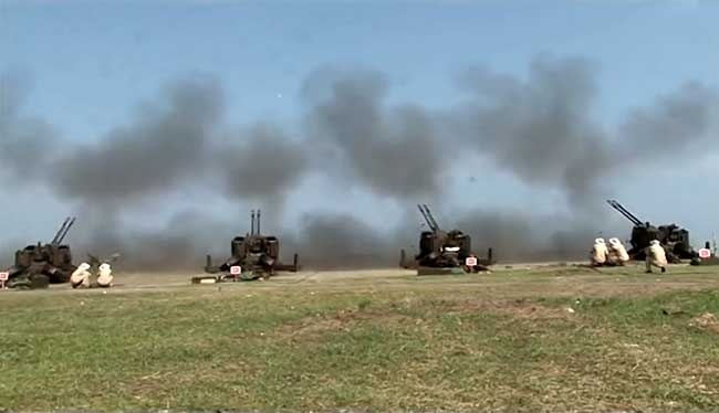 Marinir TNI AL Uji Coba Meriam Pertahanan Udara Modern | tempo.co