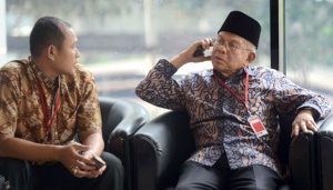 DPD Gelar Upacara Penghormatan Terakhir untuk AM Fatwa
