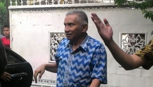 Gerah Ucapan Amien Rais, Seniman Yogya Bawa Balsem dan Telur