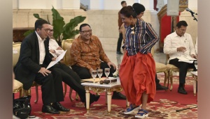 Hari Ibu, Jokowi Lempar Sinyal Bakal Menambah Menteri Perempuan?