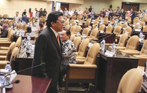 Soal Mahar Politik, Oesman Sapta: Partai Boleh Menerima Sumbangan