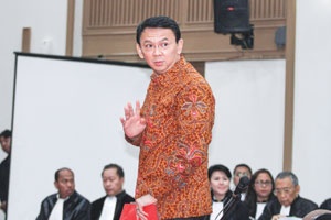 Jokowi Pilih Ma'ruf Amin, Adik Ahok Kirim Ayat Mengasihi Musuh