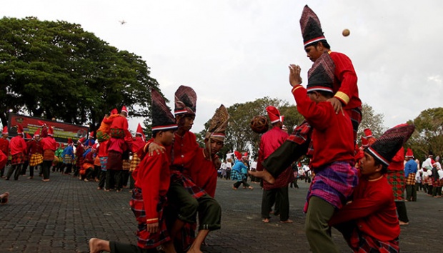 Berita Hari Ini, dari Flyover Antapani Ambles ke Rekor 