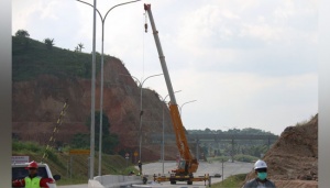 Menteri Rini Tempuh 450 Kilometer Cek Jalan Tol Trans Sumatra