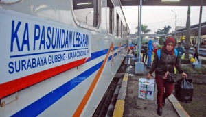 PT KAI Sediakan Menu Berbuka dan Sahur Gratis bagi Pemudik