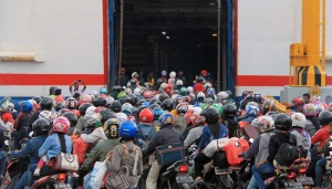 Mudik Neraka di Pelabuhan Merak? Simak Pengakuan Jamil Azzani 