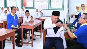 Gubernur Aceh Instruksikan Penundaan Pemberian Vaksin MR