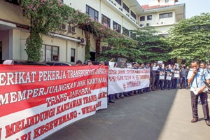 Serikat Pekerja Transjakarta Tuntut Manajemen Penuhi Janji