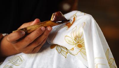 Belajar Lebih Tekun dan Berhati-hati dengan Membatik