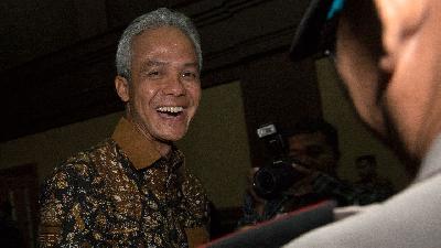 Ganjar Pranowo -Taj Yasin Mendaftar di KPU Selasa